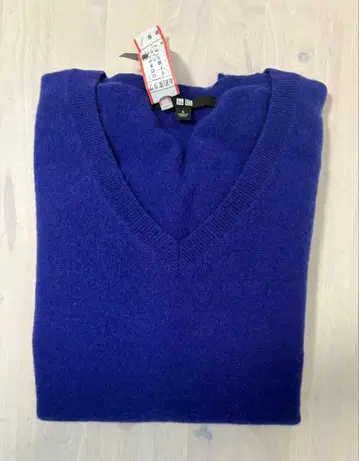 새상품급 유니클로 캐시미어 니트 L