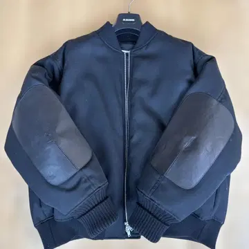 [ 정가 43만 ] JIL SANDER 봄버 자켓