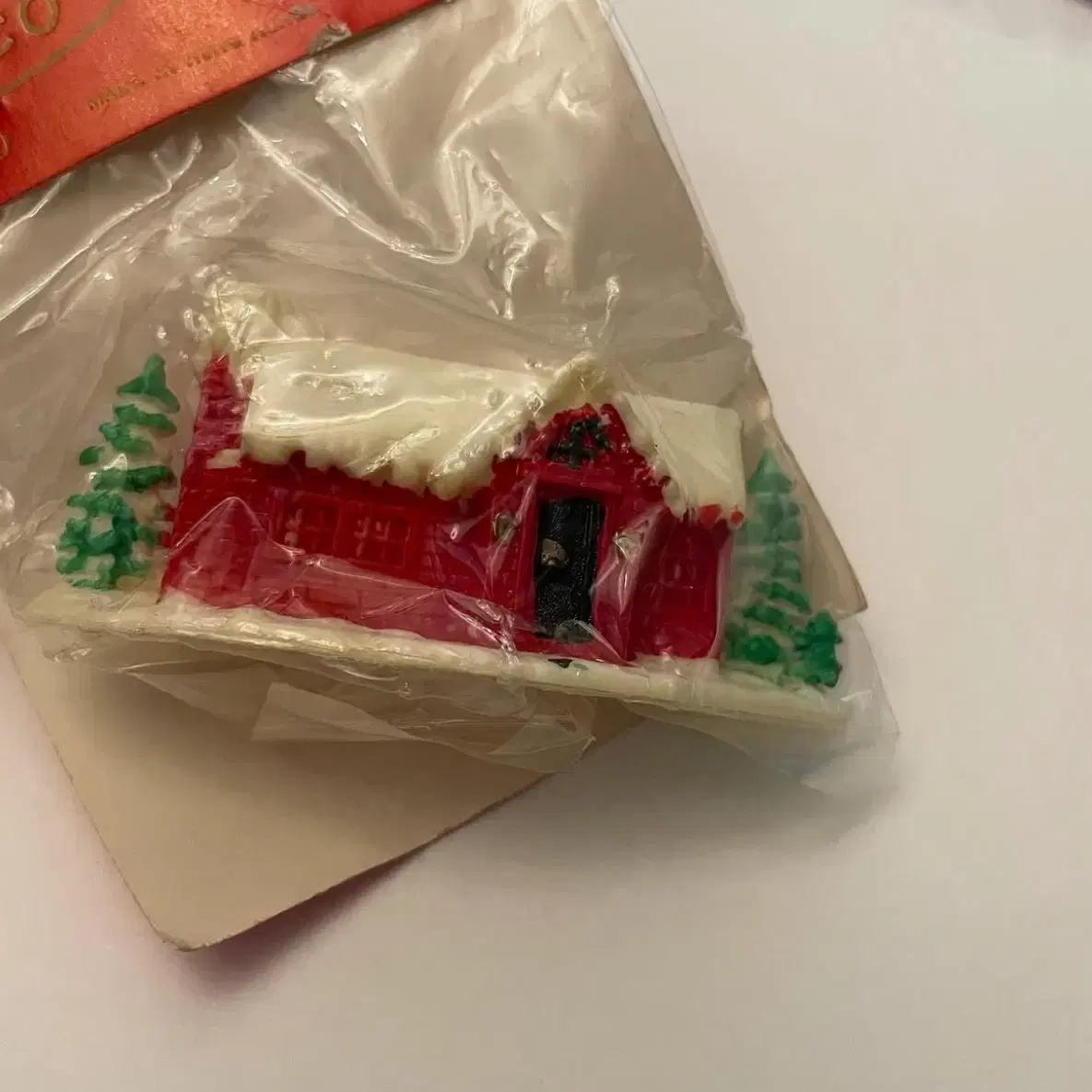 1960s/Vintage Christmas House Cake Topper Miniature  #크리스마스,#빈티지피규어,#빈티지소품,#빈티지인형,#미니아쳐 on Bunjang Global Site., image size:1185x1185