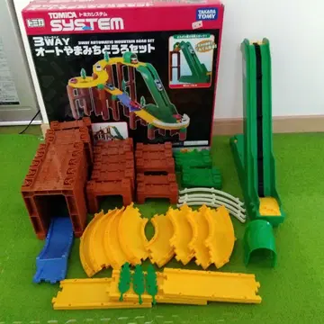 토미카 시스템 3WAY 오토 야미치 세트 중고품입니다. 소독 완료