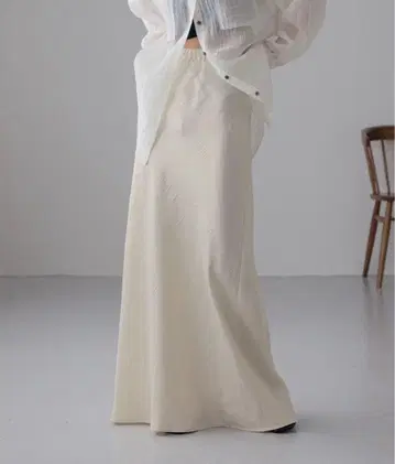 로리즈팜 스트레치 새틴 스커트 290120