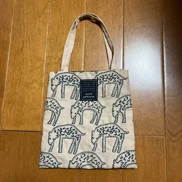 미나 페르호넨 count 자수 미니 백