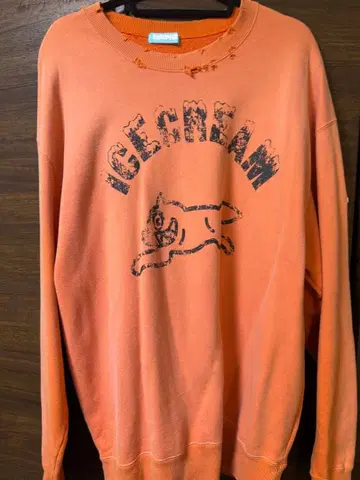 ICE CREAM 데미지 가공 맨투맨 오렌지