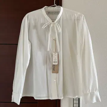 새상품 Midiumi 보타이 블라우스