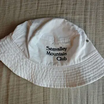 SEA Seavalley Mountain Club 버킷햇 화이트