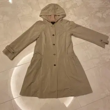 TOCCA 후드 부착 트렌치코트 사이즈 2