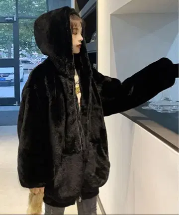 [ 새상품 ] 오버 사이즈 페이크 무스탕 후드티 코트 보아 자켓