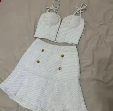 an 플레어 스커트 셋업