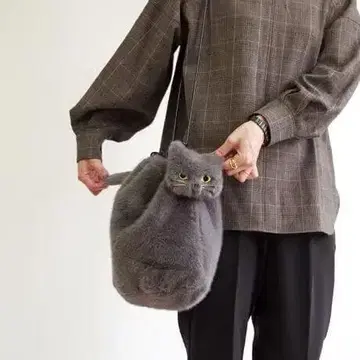 새상품 WOVEN 우븐 에코 퍼 고양이 숄더백 고양이 복조리 그레이