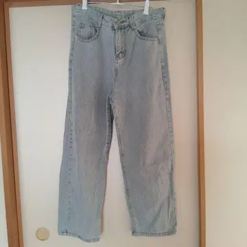 릴랙스 루즈 워시 스트레이트 데님 팬츠