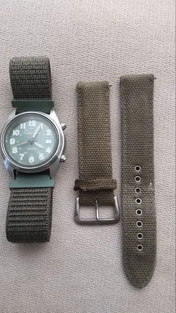 CASIO 손목시계 OVERLAND 그린 벨트 새상품 포함