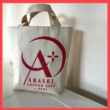 콜론과 귀여운 토트백