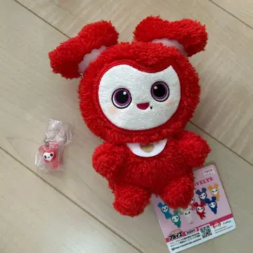 트와이스 채영 봉제 인형과 키링