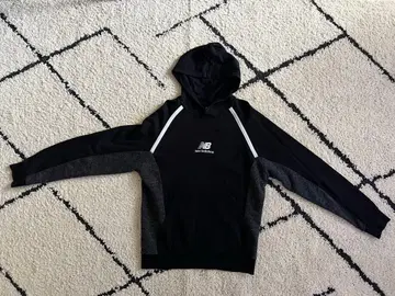 새상품급 뉴발란스 후드티 S사이즈