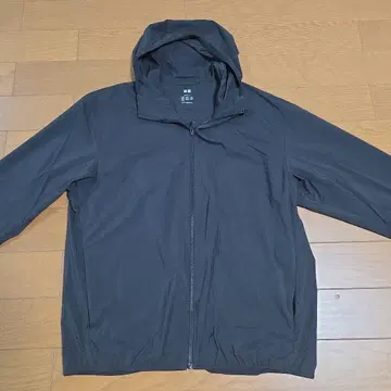 UNIQLO 포켓 UV컷 후드티 NANODESIGN