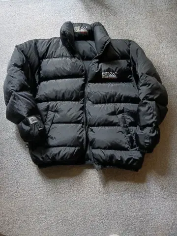 FIRST DOWN 블랙 다운 자켓 리버서블