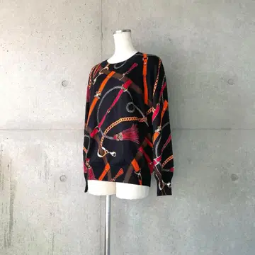 택 포함 새상품 체인 벨트 태슬 패턴 긴팔 니트 풀오버 블랙