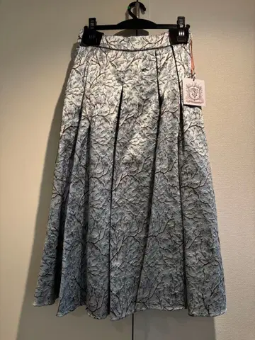 Seventen 세븐텐 브런치 자카드 스커트 M 완판템