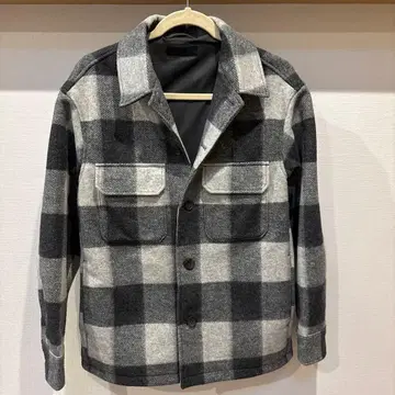 새상품급 유니클로 남성용 S 체크 무늬 캐주얼 자켓 코트 아우터
