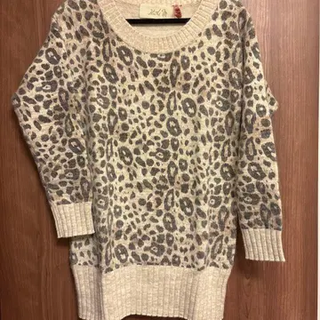 레오파드 무늬 니트 원피스