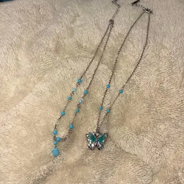 미사용 새상품 안나수이 스카이블루 비즈 버터플라이 목걸이 나비