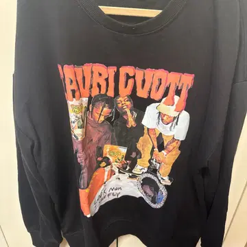 HOOK 블랙 그래픽 맨투맨