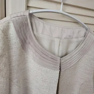 아이보리 노카라 자켓 플레어 슬리브