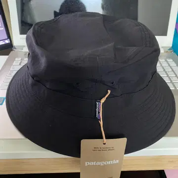 [ 미사용 새상품 ] 파타고니아 웨이브페어러 버킷 햇 L/XL