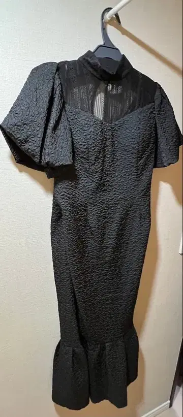 러그나무 문 LADY 자카드 형태 드레스