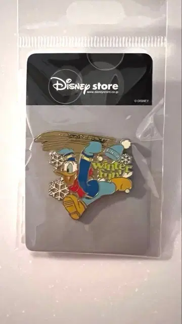 [ 새상품 미개봉 ] 디즈니 도널드 덕 솔리 핀 배지