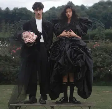 블랙 드레스 웨딩 사진