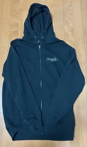 Angelo START OF THE WORLD LINE 지퍼 후드티