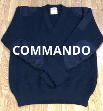 COMMANDO 잉글랜드제 니트 스웨터 커맨드 V넥 스웨터