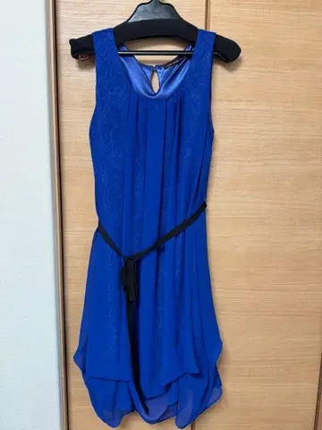 여성용 드레스 M 사이즈 결혼식 2차 모임 원피스