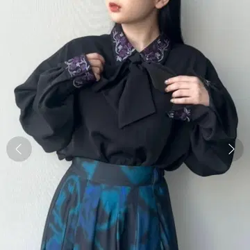 [ HARE ] 프로세카 x ZOZO 플라워 자수 보타이 셔츠