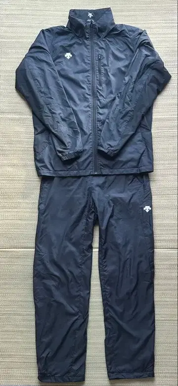 DESCENTE (데상트) 윈드 브레이커 상하의 세트 블랙 남성용