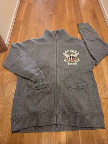 AVIREX 그레이 니트 가디건