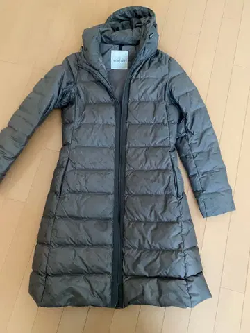 후드 부착 롱 다운 자켓 그레이