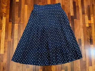 새상품급 PLST 네이비 도트 무늬 플레어 스커트 M