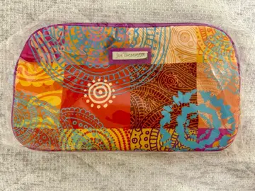 짐 톰슨 파우치