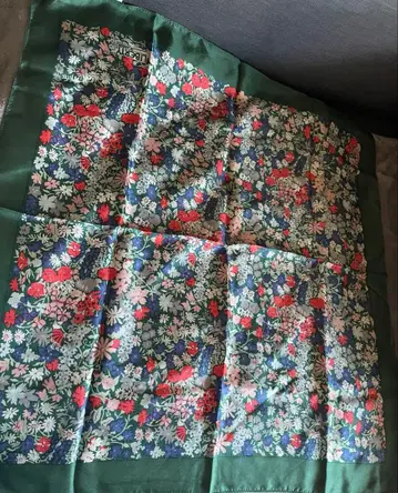 리버티/Liberty of London 실크 스카프 빈티지