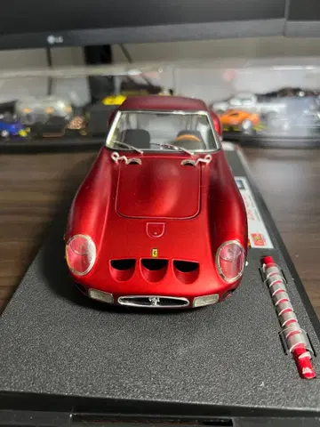 Ferrari 250 GTO 메탈릭 레드 1/18 레어