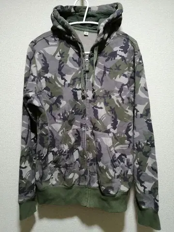 UNIQLO 카모 패턴 풀 집업 후드티 M 사이즈