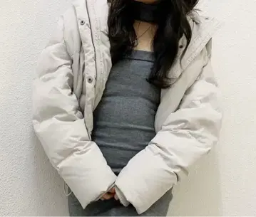 GYDA 숏 다운 코트 라이트 그레이