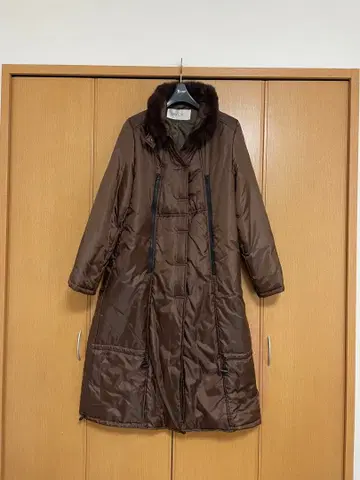 SPECCHIO 스페치오 퍼 충전솜 롱 코트