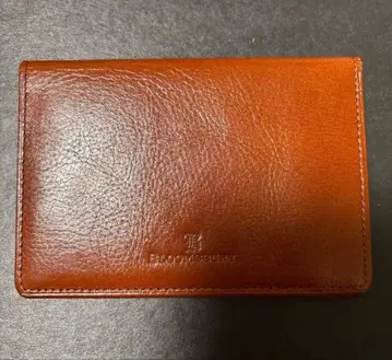BLOOMSBURY 브라운 가죽 패스 케이스