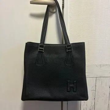 블랙 가죽 핸드백 참 포함