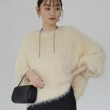 아이보리 퍼(Fur)풍 니트 F