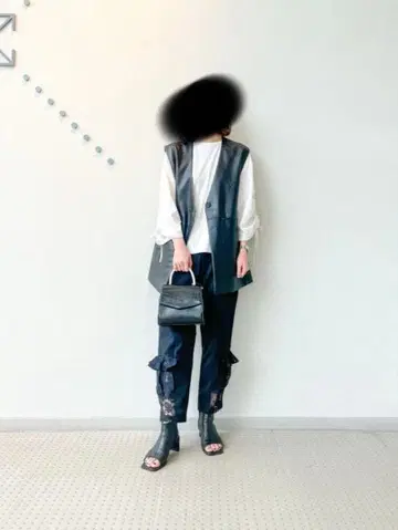 RAY BEAMS 인조 가죽 베스트 블랙