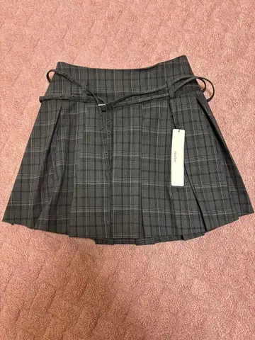 Heather 체크 무늬 플리츠 스커트 그레이